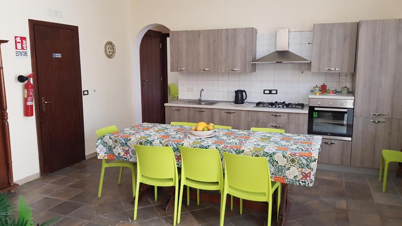 Casa Vacanze Villa Tropia Camastra Buitenkant foto