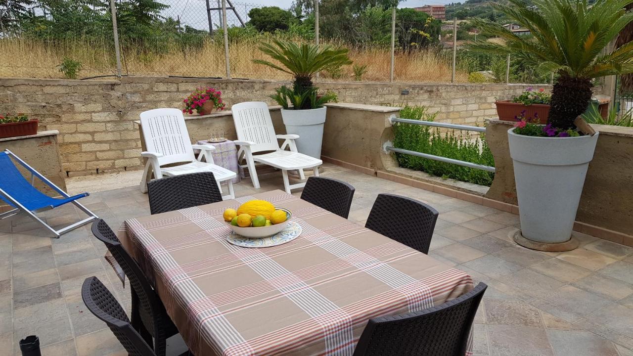 Casa Vacanze Villa Tropia Camastra Buitenkant foto