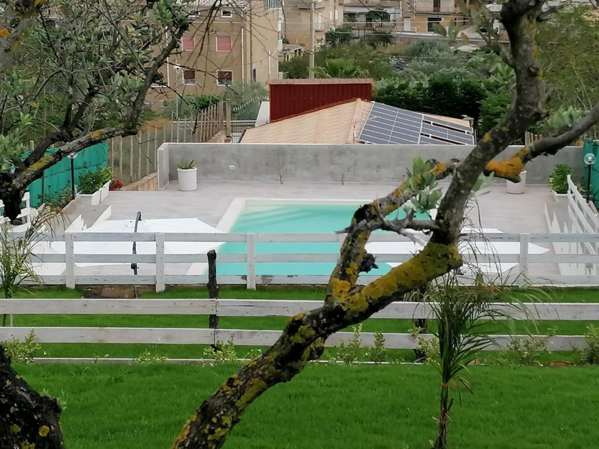 Casa Vacanze Villa Tropia Camastra Buitenkant foto