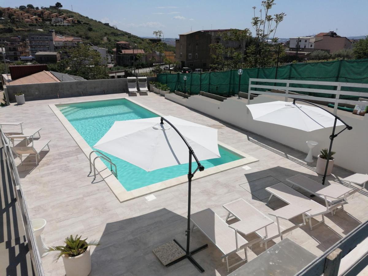 Casa Vacanze Villa Tropia Camastra Buitenkant foto
